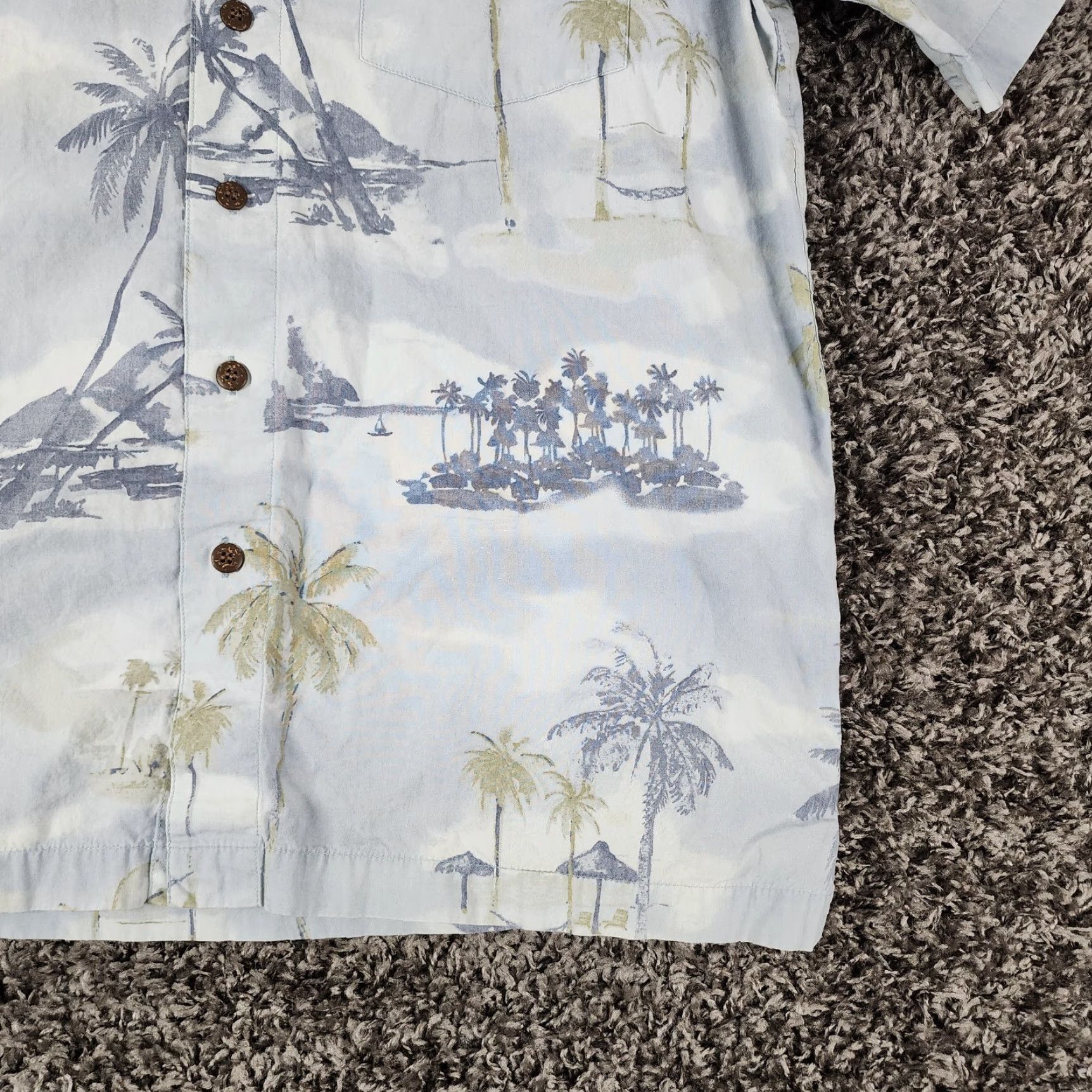 Vintage VINTAGE Solitude Men's Hawaiian Shirt Short Sleeve Button-Up Size S Blue Palm Tree Summer Mens Size US 29 - 2 Thumbnail