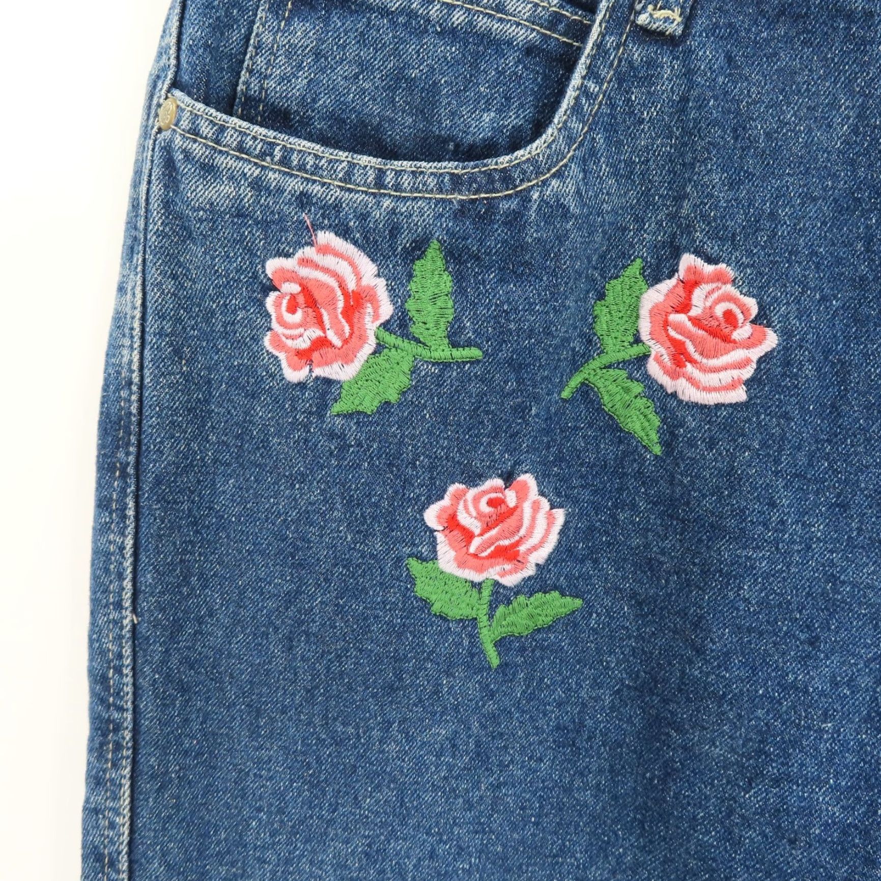 Bill Blass VTG Bill Blass Jeans Denim 5-Pocket Embroidered Floral Petite 12P Womens blue Flower Mom Denim Jeans Size 34" / US 12 / IT 48 - 3 Thumbnail