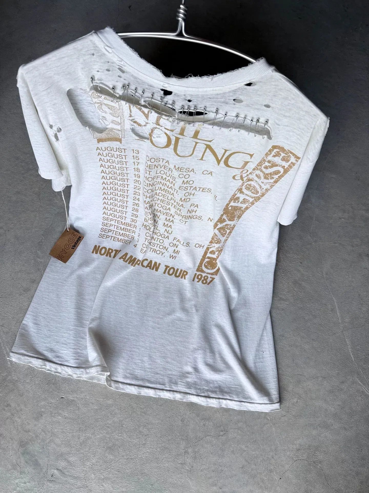 Vintage Vintage 80s Neil Young Tour Tee. Size US L / EU 52-54 / 3 - 9 Thumbnail