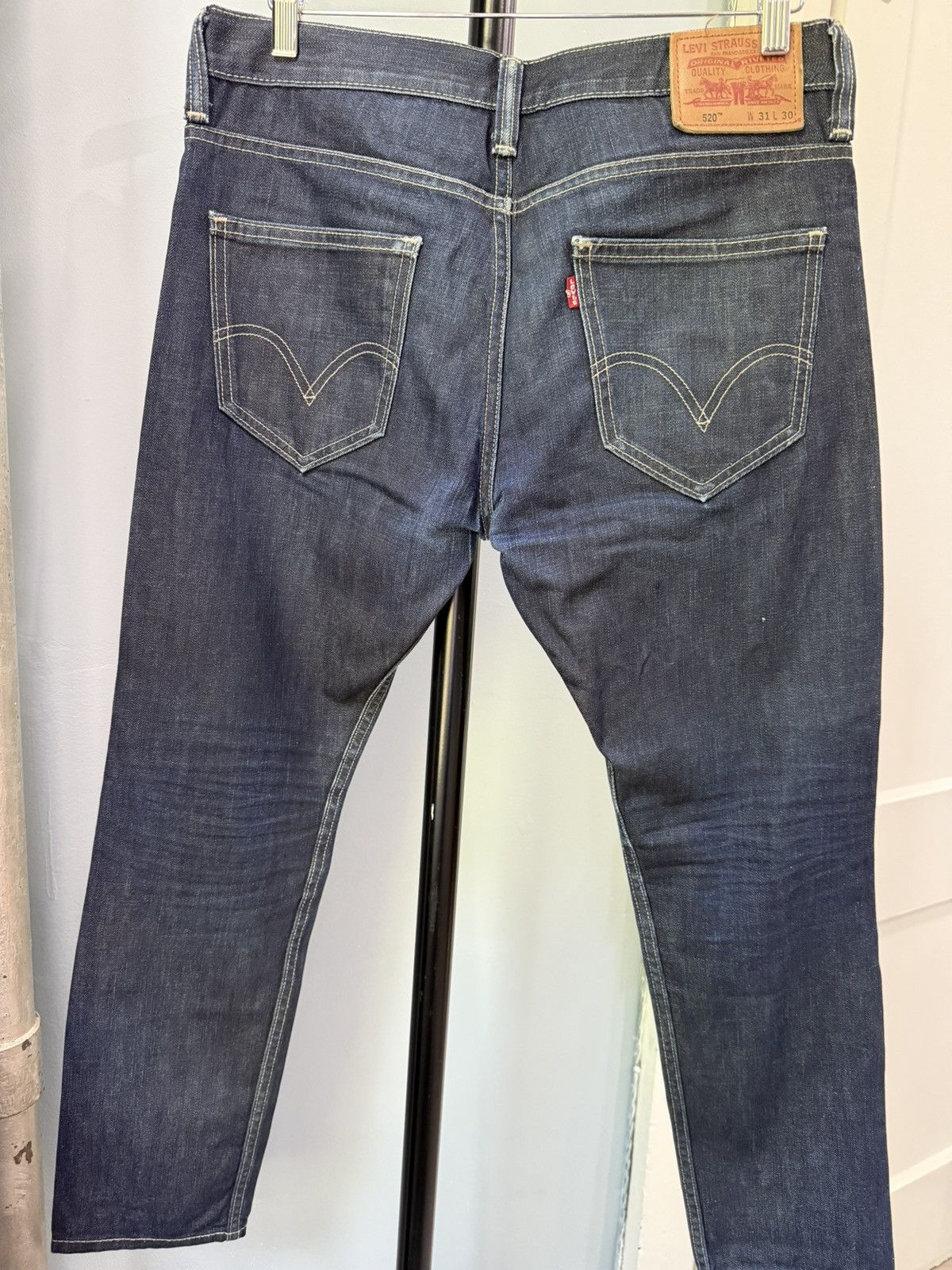 Levi's Levi’s 520 Taper Fit Jeans Size US 31 - 2 Thumbnail