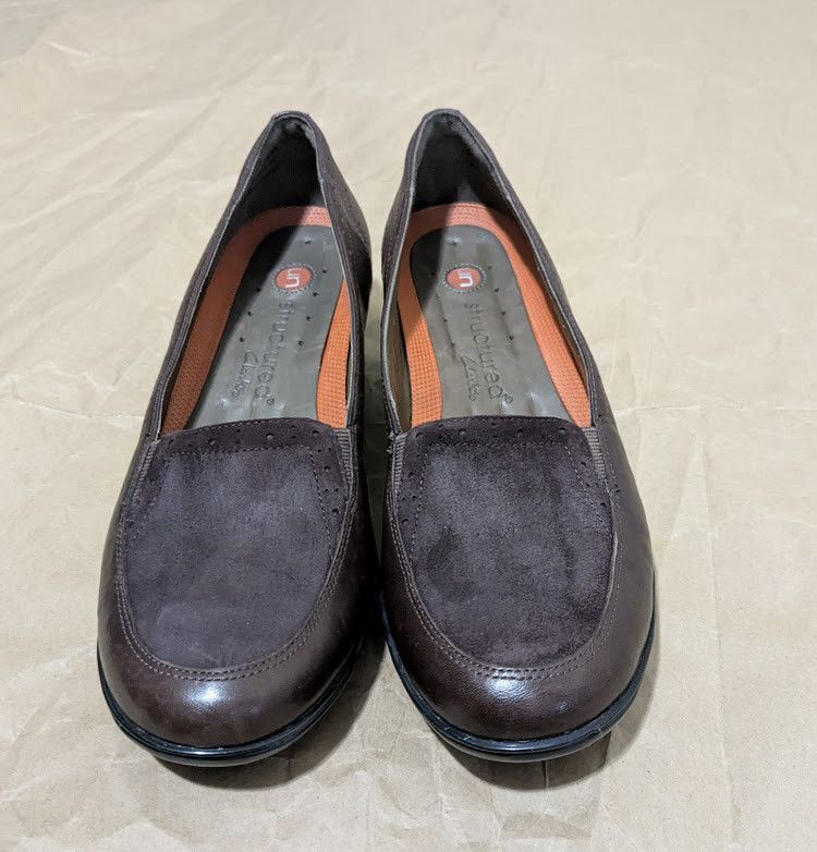 Clarks Un Structure women's suede and leather loafer Size US 8 / IT 38 - 2 Thumbnail