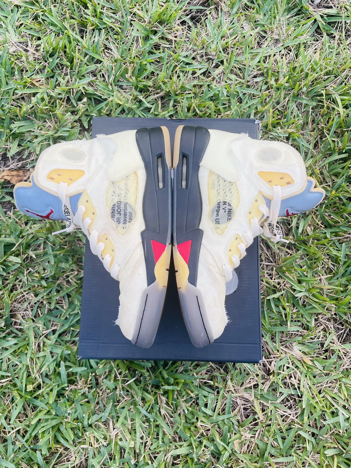 Jordan Brand Off-White x Air Jordan 5 SP ‘Sail’ Size US 7.5 / EU 40-41 - 8 Thumbnail