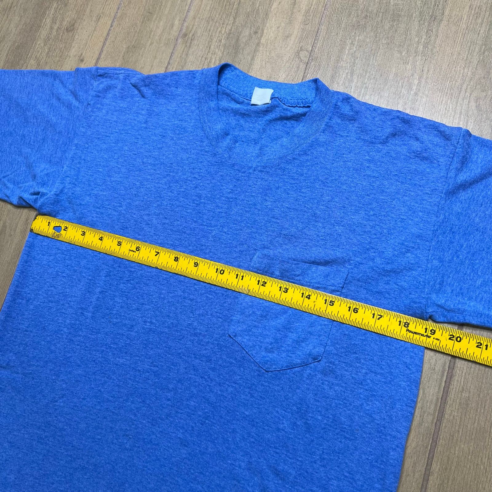 Vintage Vintage 80s T shirt size Large plain Blue front pocket Size US L / EU 52-54 / 3 - 7 Thumbnail
