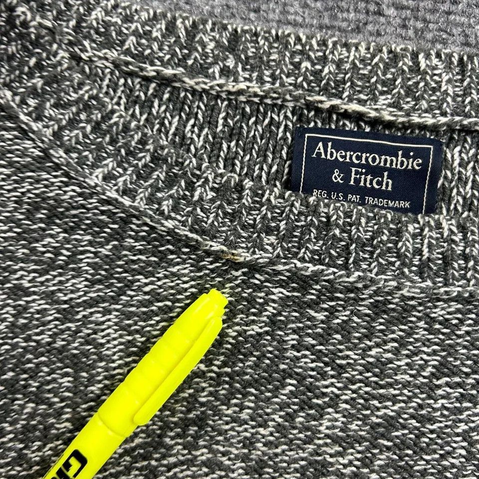 Abercrombie & Fitch Abercrombie & Fitch Sweater Womens Extra Small Gray Knit Size XS / US 0-2 / IT 36-38 - 3 Thumbnail