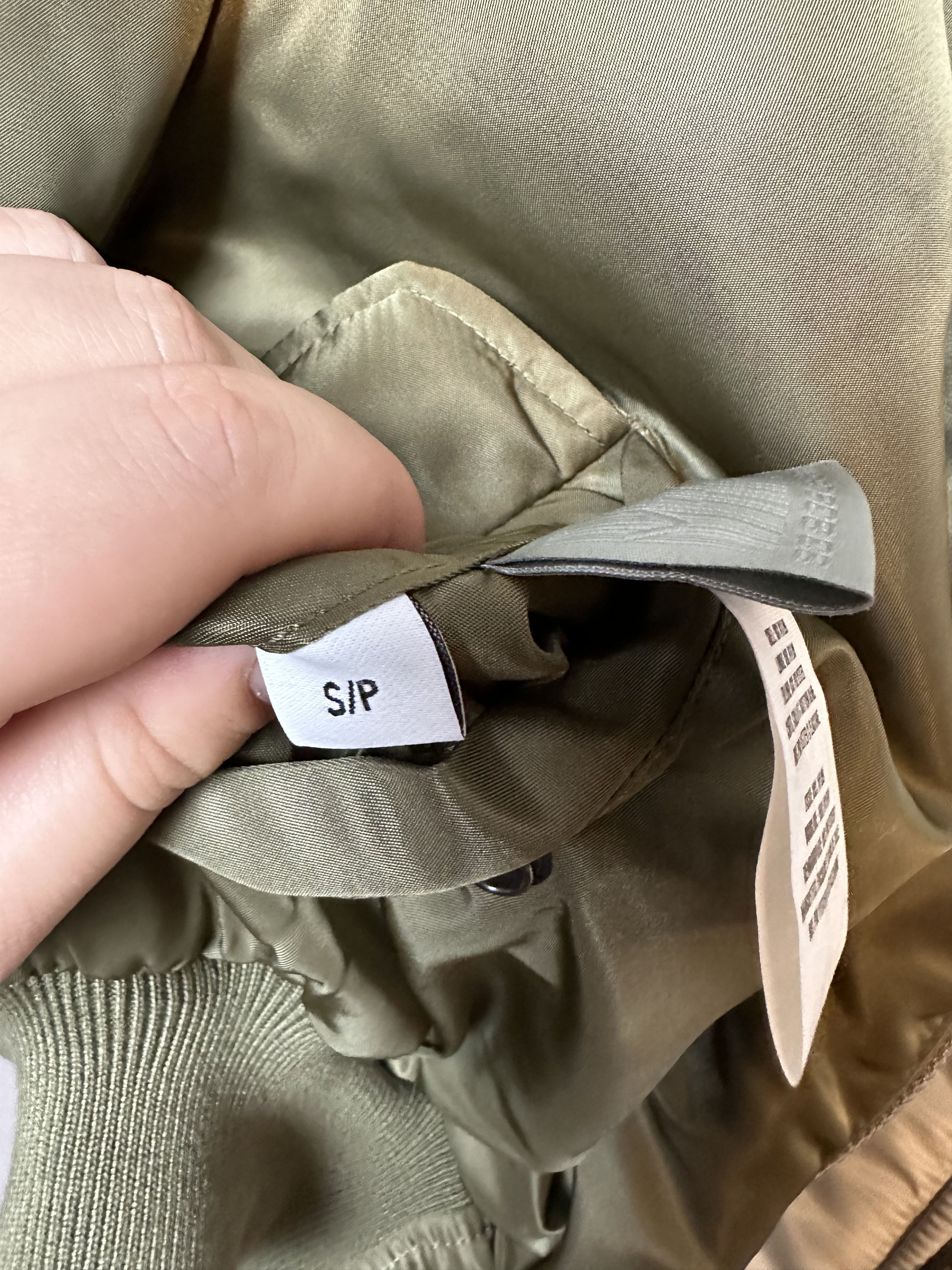 Vetements BNWT padded shoulders barcode bomber Size US S / EU 44-46 / 1 - 8 Thumbnail