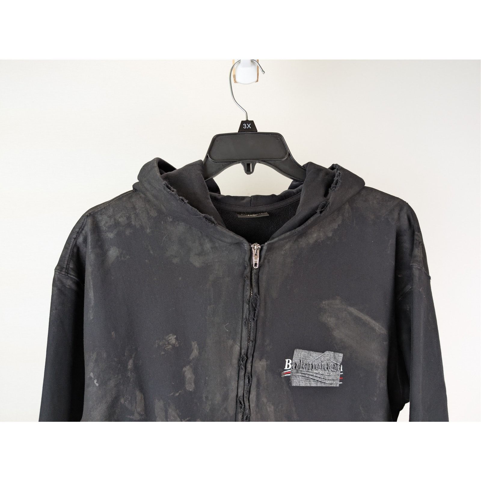 Balenciaga o1rshd1 Small Fit Zip up Hoodie in Black/White/Red Size US S / EU 44-46 / 1 - 3 Thumbnail