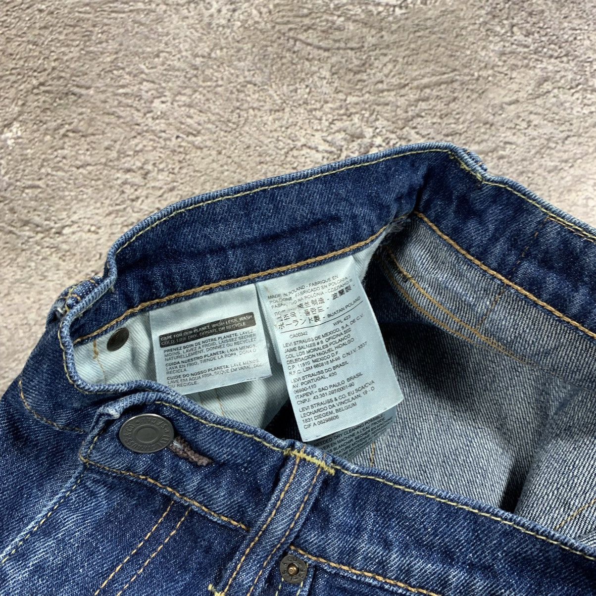 Vintage Vintage 90s Levis Relaxed Fit Faded Blue Jeans Grunge 32 Size US 32 / EU 48 - 9 Thumbnail