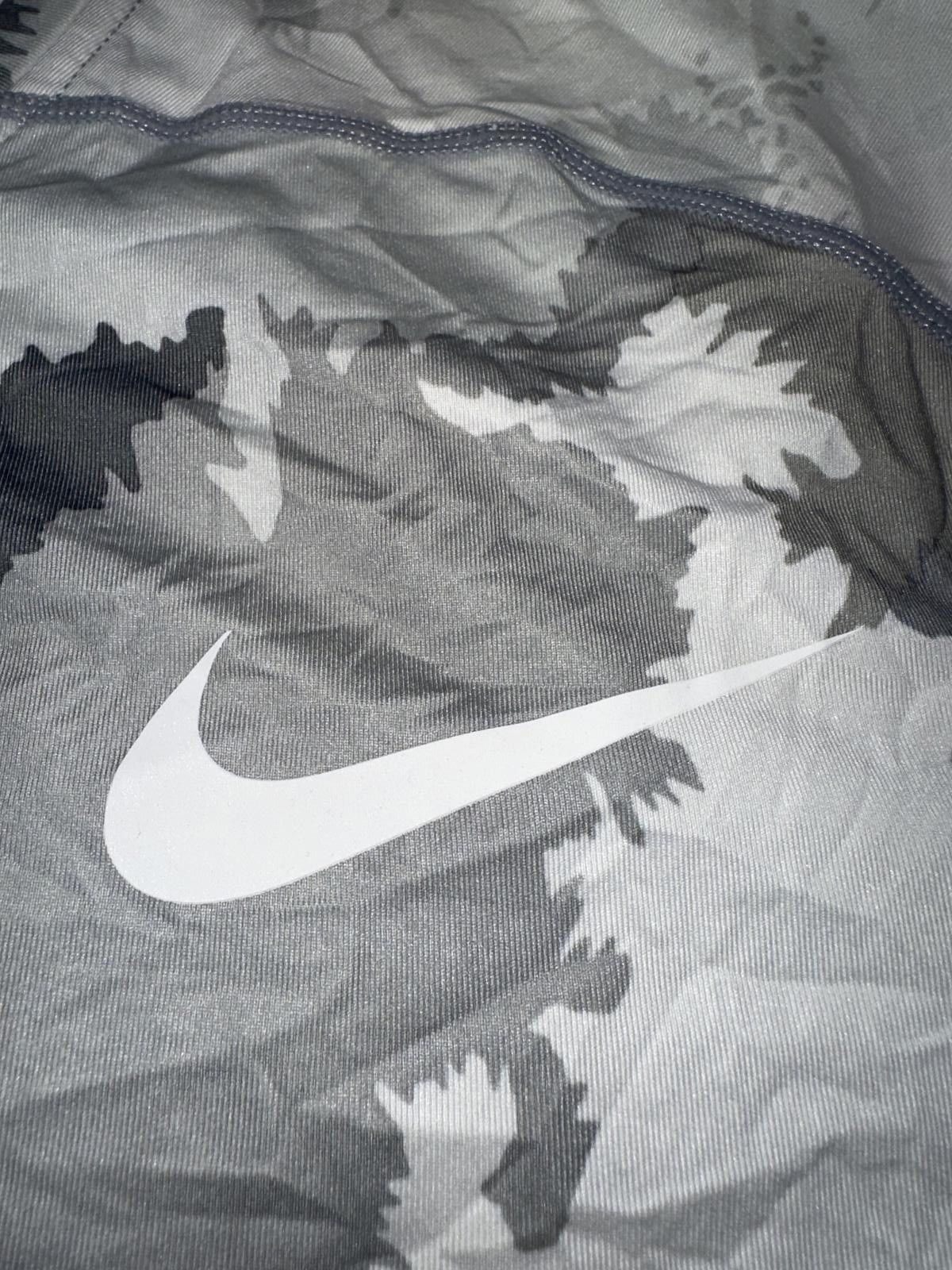 Nike Nike Men’s Hypercool Dri-Fit Grey Camo Fitted Top Size US XL / EU 56 / 4 - 3 Thumbnail
