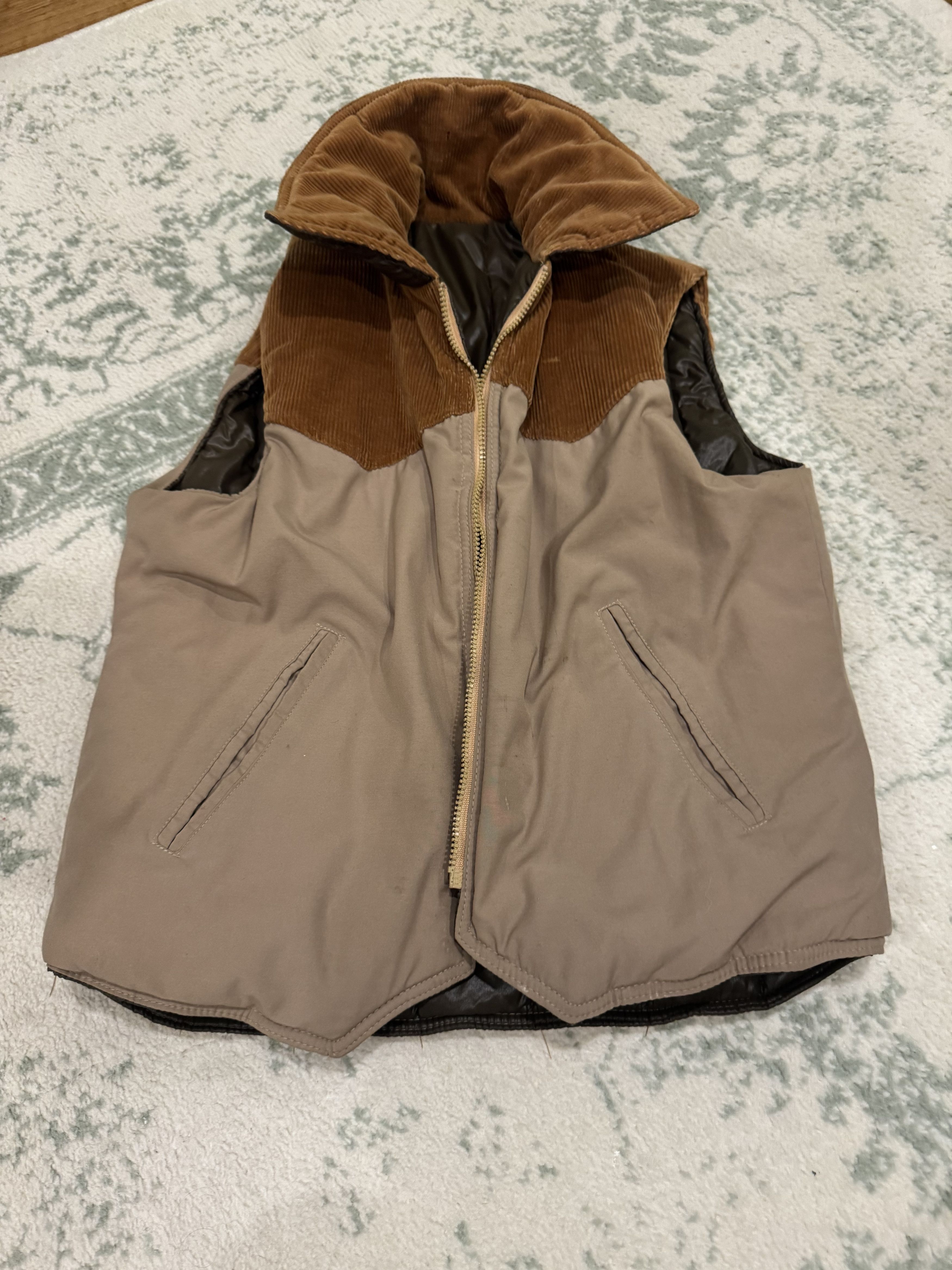 Yves Saint Laurent Brown Puffer Vest Size M / US 6-8 / IT 42-44 - 2 Thumbnail