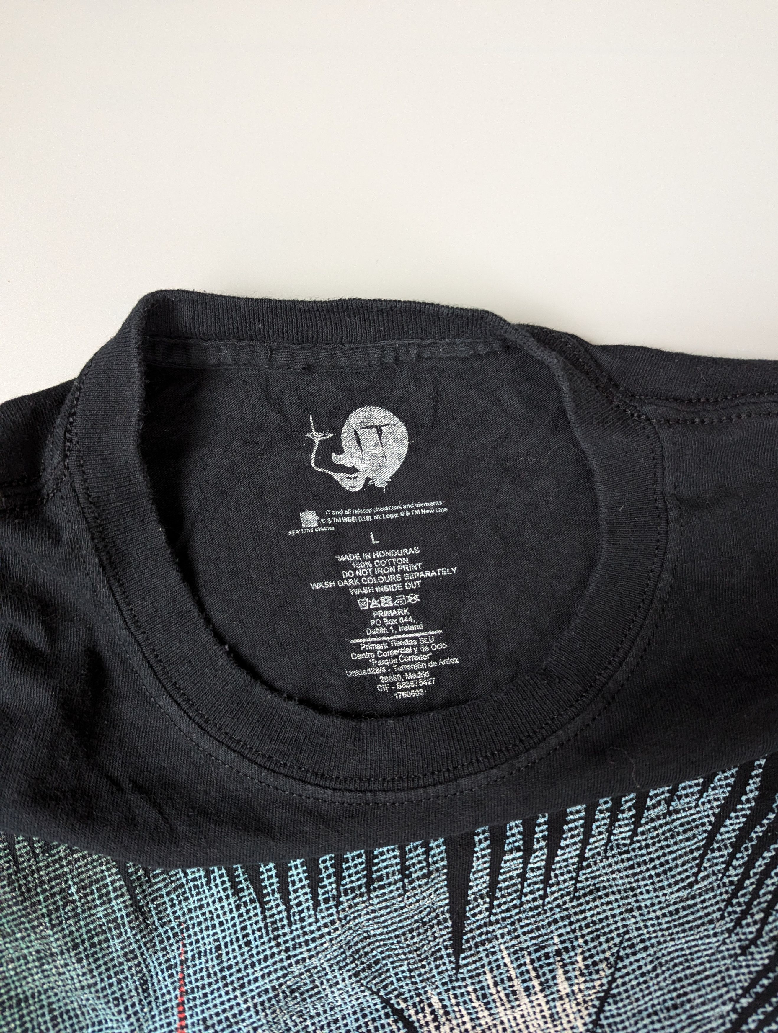 Vintage Vintage IT by Stephen King Pennywise Face Tee Size US M / EU 48-50 / 2 - 3 Thumbnail