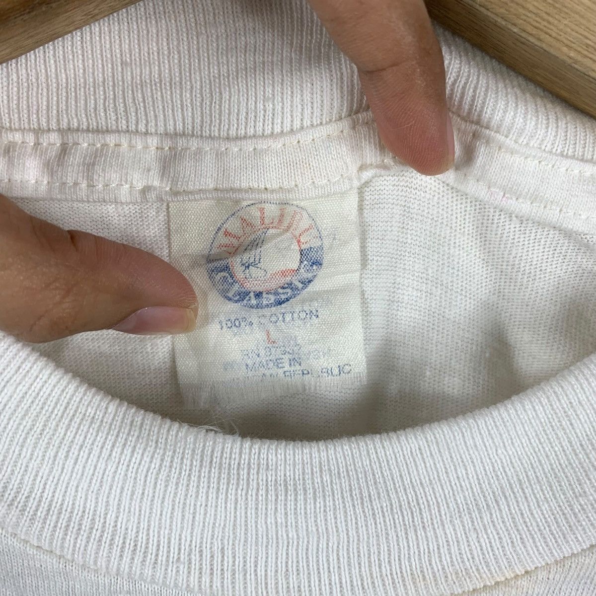 Vintage Vintage 90’ MALIBU ACTIVE HAWAII Surf Volcano Tee Shirt Size M / US 6-8 / IT 42-44 - 7 Thumbnail