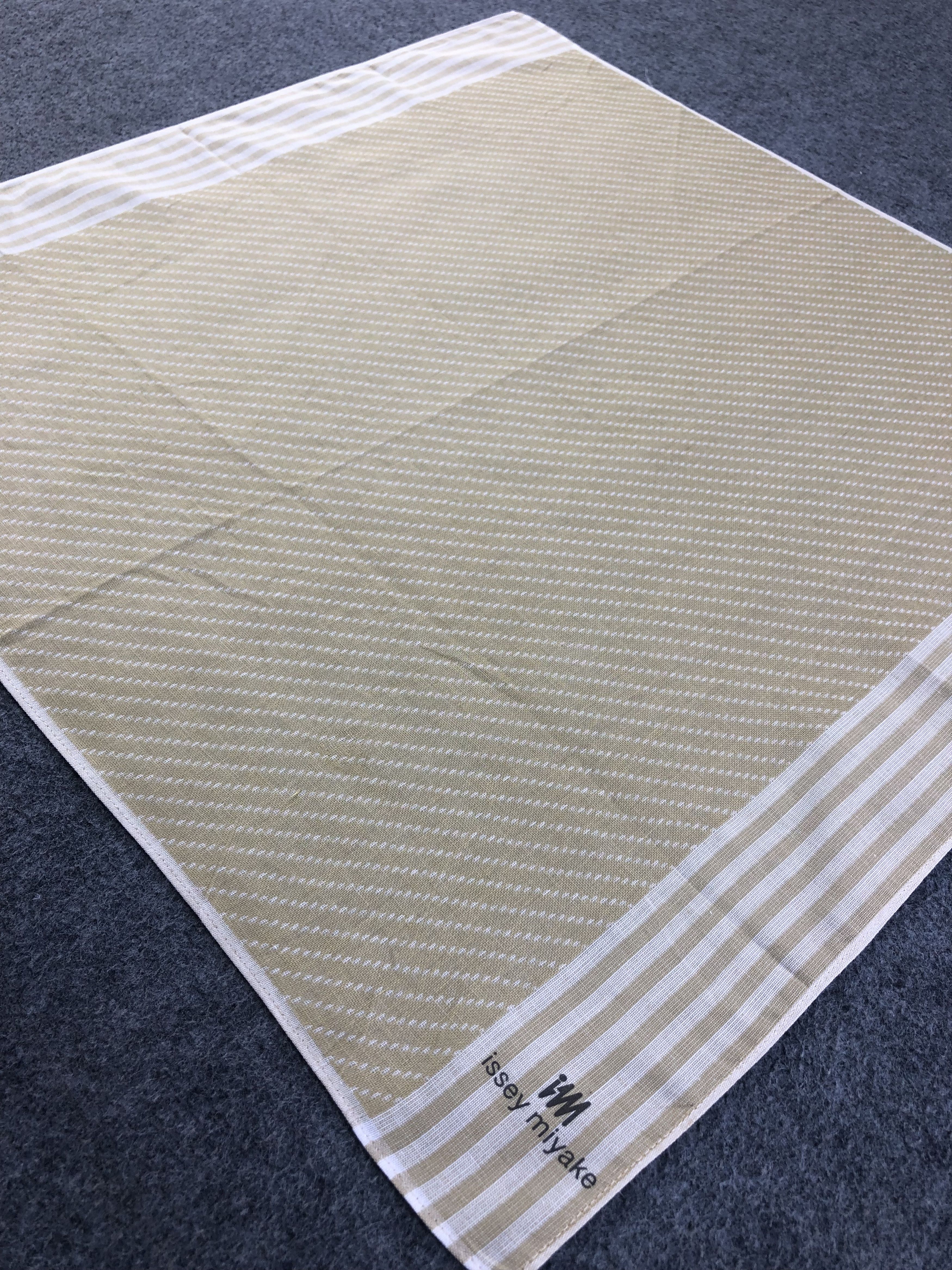 Issey Miyake Issey Miyake Handkerchief / Bandana / Neckerchief Size ONE SIZE - 4 Thumbnail