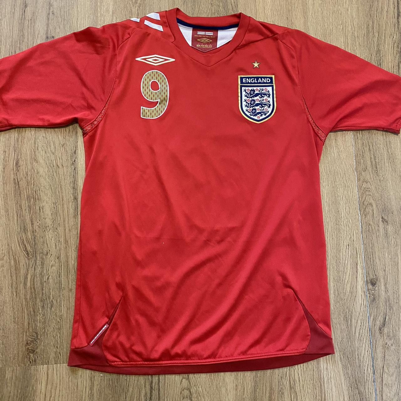 2006-08 England *9 Wayne Rooney Away Football Shirt Umbro