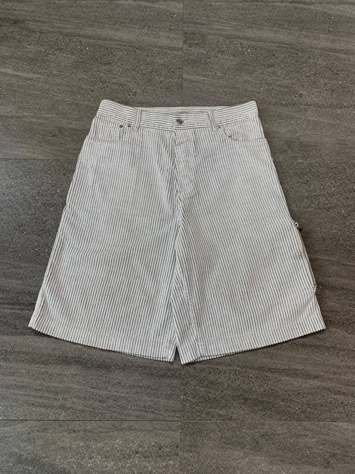 Dior FREE TAX! Saddle Pocket Carpenter Short Pants Size US 30 / EU 46 - 2 Thumbnail