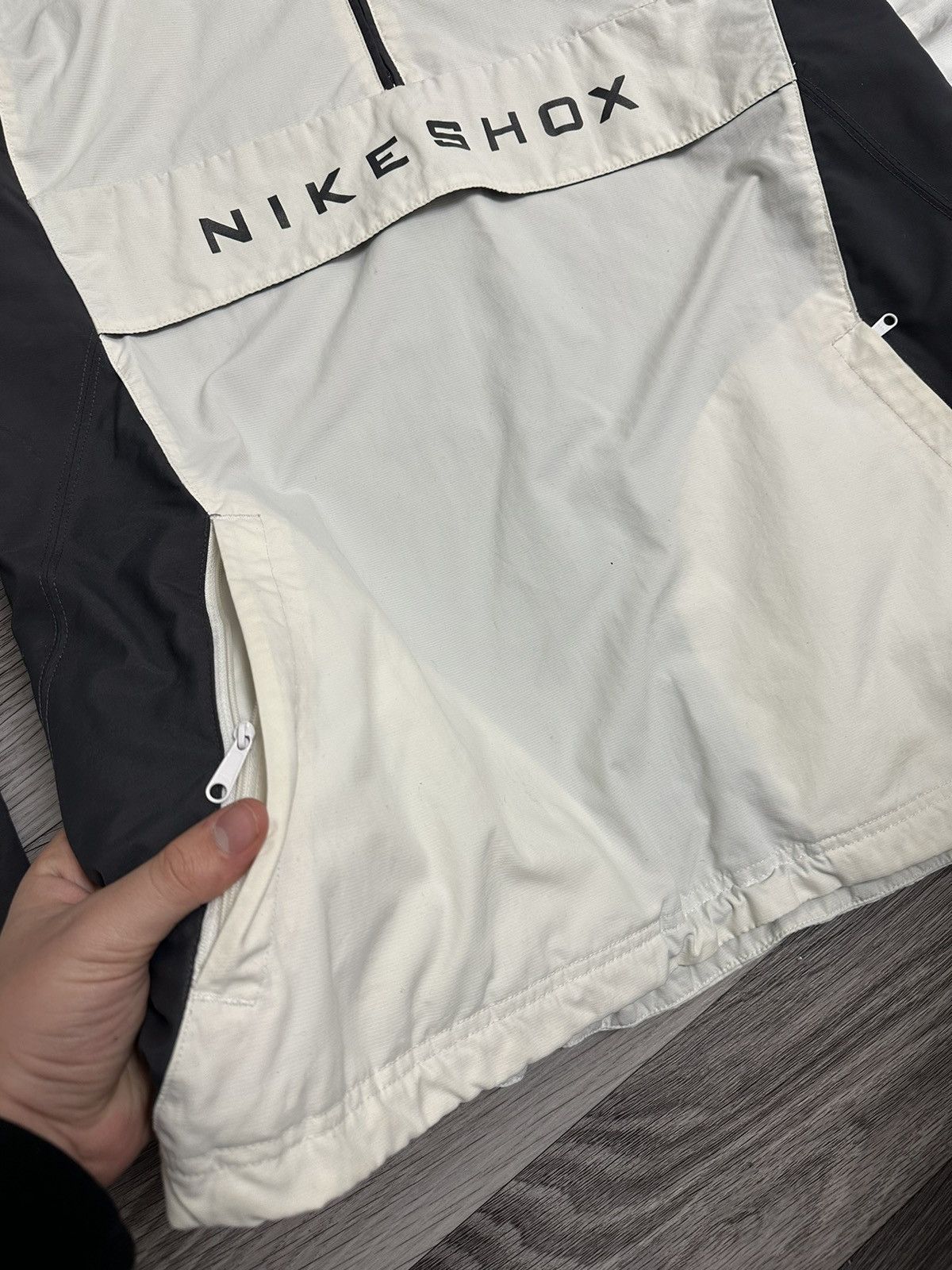Nike Nike SHOX Tn Vintage 00s Big Logo White Nylon Anorak Size US L / EU 52-54 / 3 - 6 Thumbnail