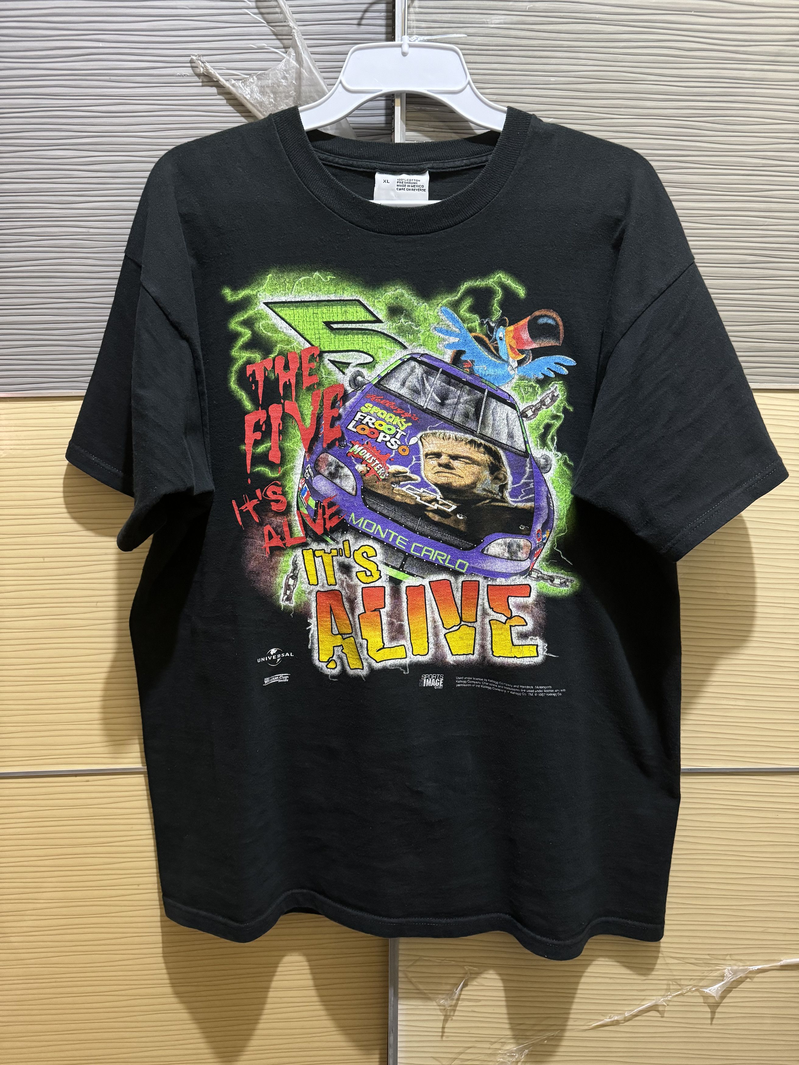 image of Vintage Nascar Froot Loops in Black, Men's (Size XL)