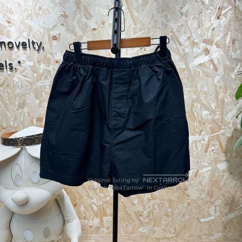 Balenciaga Balenciaga Black Nylon Shorts Size US 32 / EU 48 - 1 Thumbnail