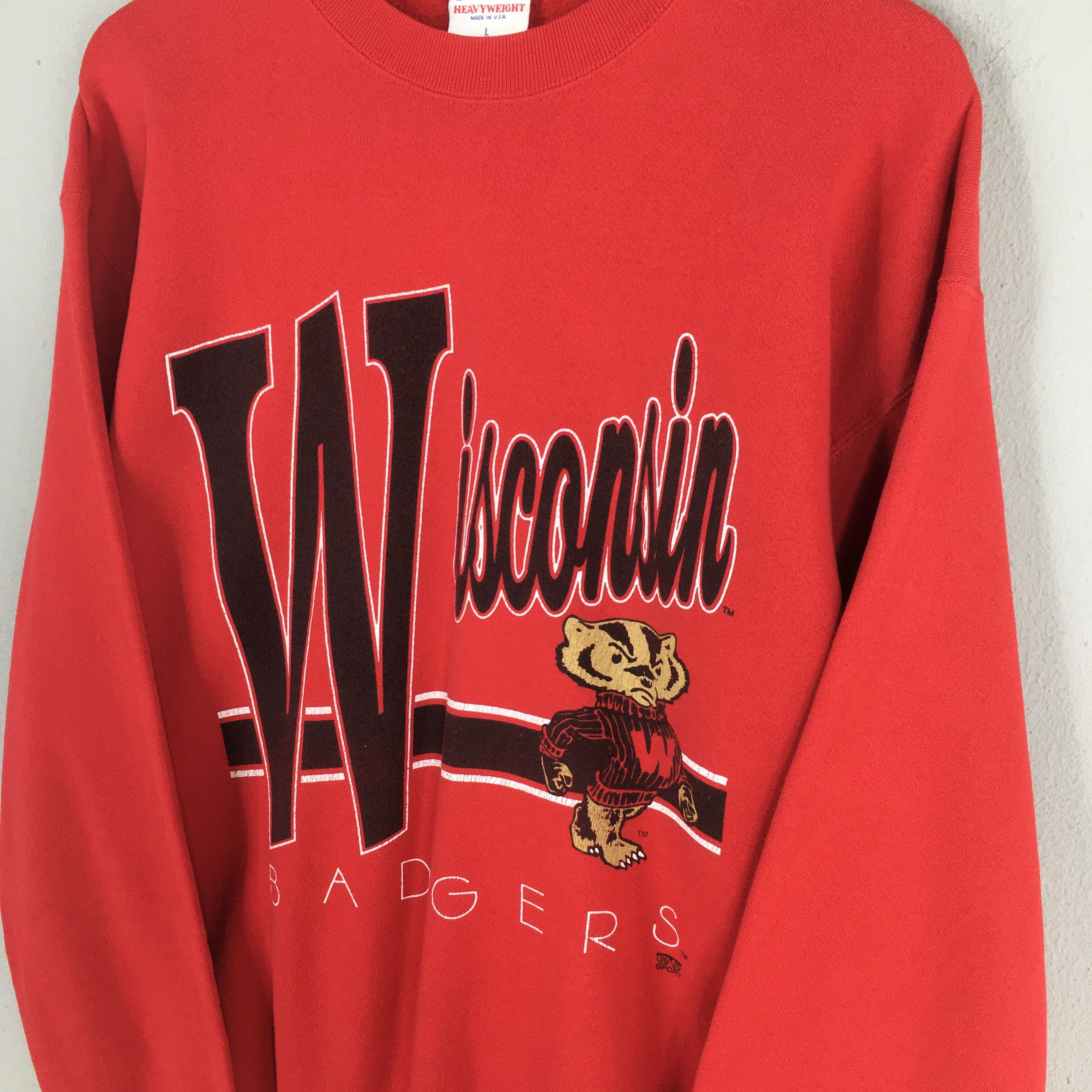 NCAA × Vintage Vintage Wisconsin Badgers NCAA Red Sweatshirt Large Size US L / EU 52-54 / 3 - 3 Thumbnail