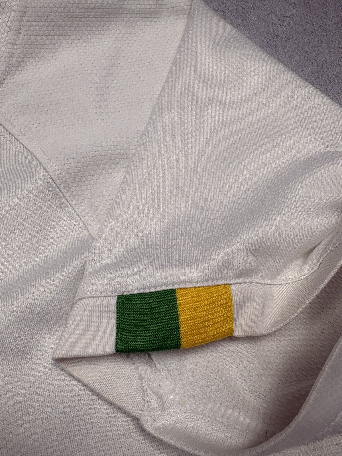 Nike Nike FC Celtic 2006/08 Away Soccer Jersey Kit Carling Shirt Size US L / EU 52-54 / 3 - 16 Thumbnail