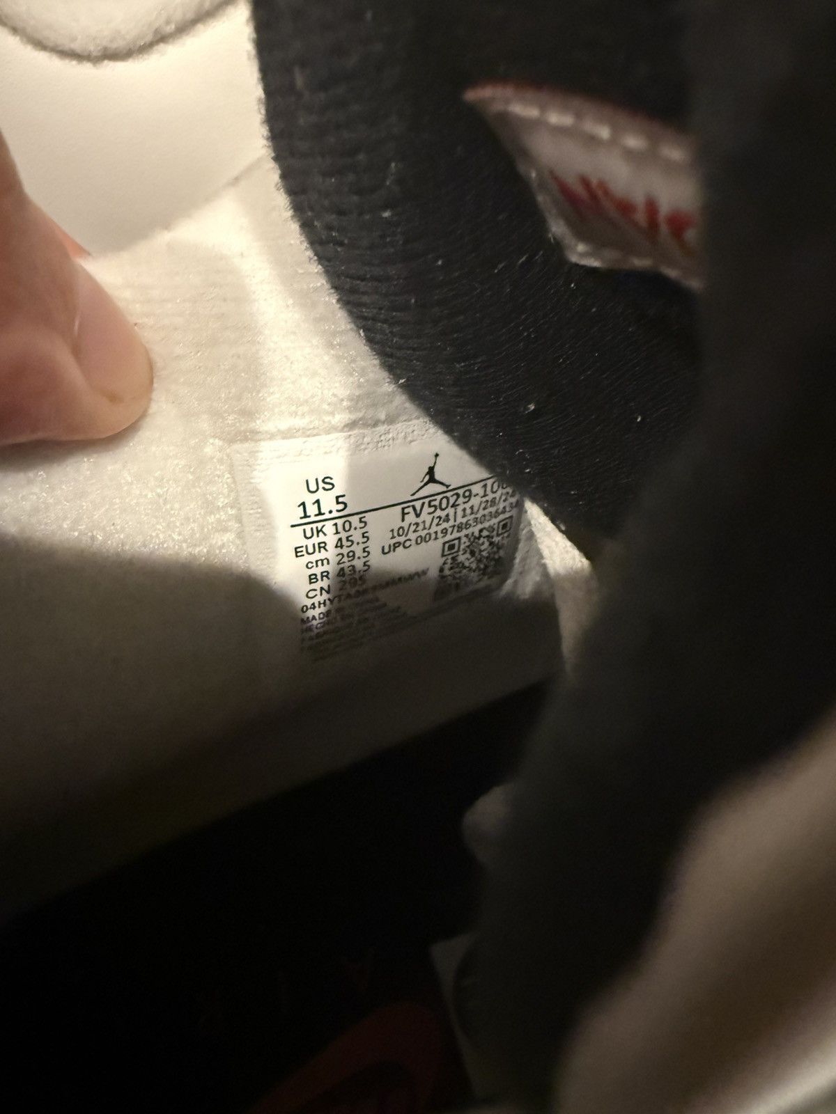 Jordan Brand Air Jordan 4 Retro OG 2025 White Cement BRAND NEW Size 11.5 Size US 11.5 / EU 44-45 - 9 Thumbnail
