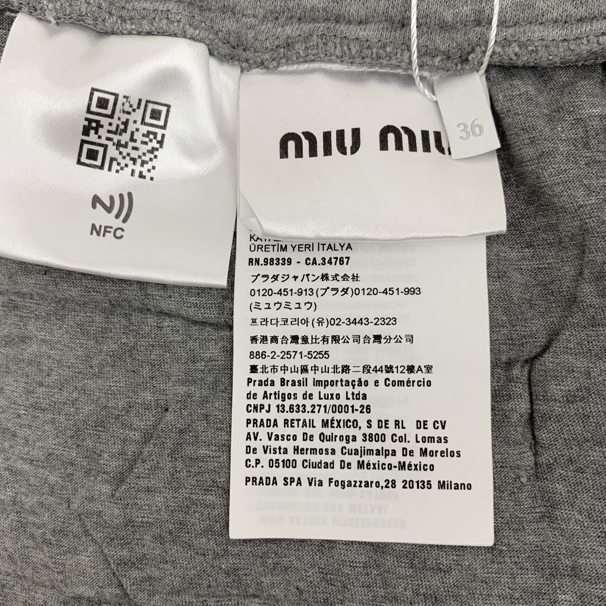 Miu Miu Miu Miu Grey Rivet Design Casual Shorts K26WX Size 25" / US 0 / IT 36 - 7 Thumbnail