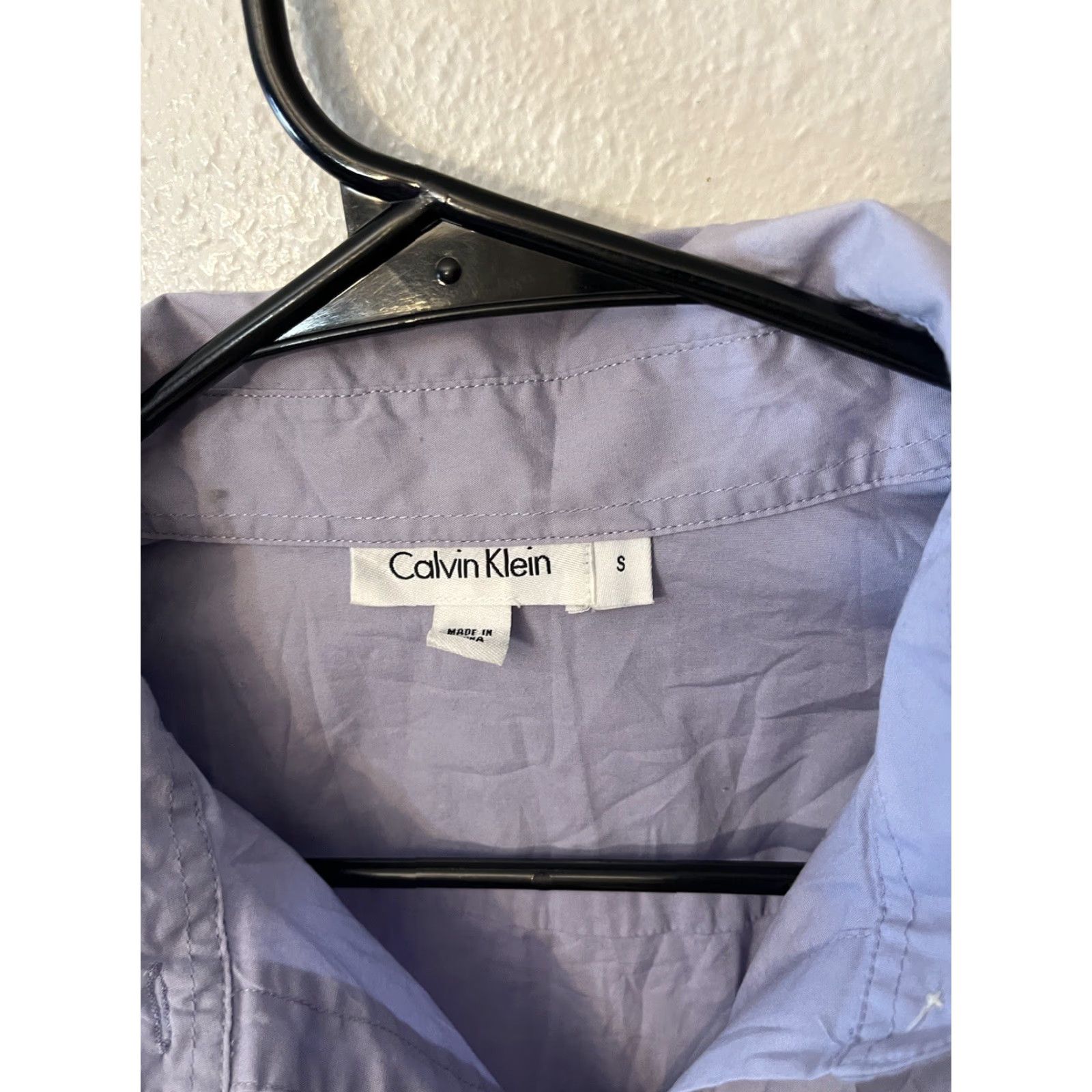 Calvin Klein VINTAGE Calvin Klein Women's Blouse Shirt Long Sleeve Button Solid Casual Formal Workwear Size Small Purple Size S / US 4 / IT 40 - 2 Thumbnail