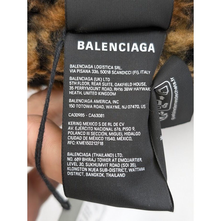 Balenciaga o1rshd1 Size: OS / Fake Fur Wire Scarf in Beige / Brown Size ONE SIZE - 14 Thumbnail