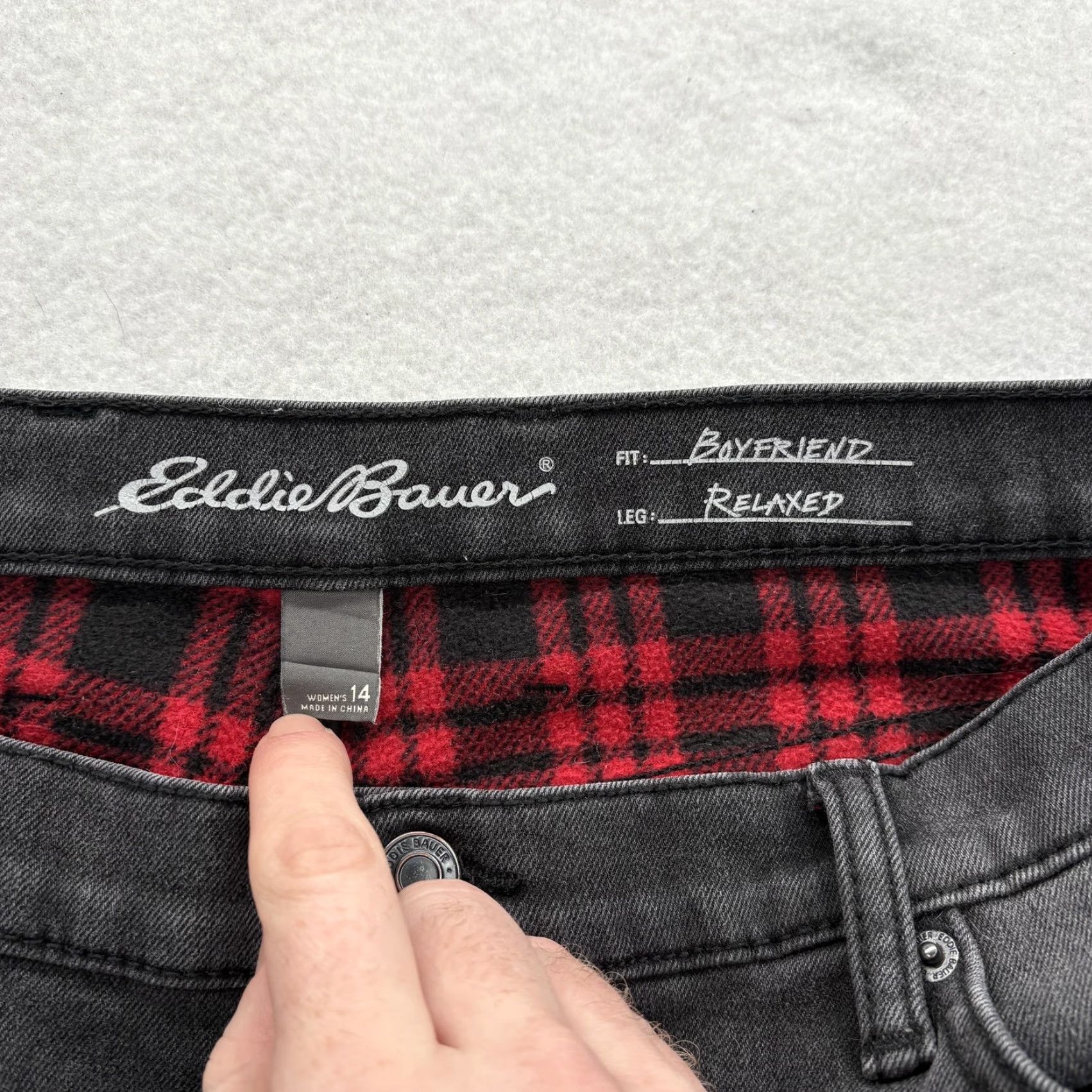 Eddie Bauer Eddie Bauer Jeans Womens 14 Gray Charcoal Wash Boyfriend Relaxed Lined Insulated Denim 5-Pocket Pockets Zip Rise High Womens Size 36" / US 14 / IT 50 - 4 Thumbnail