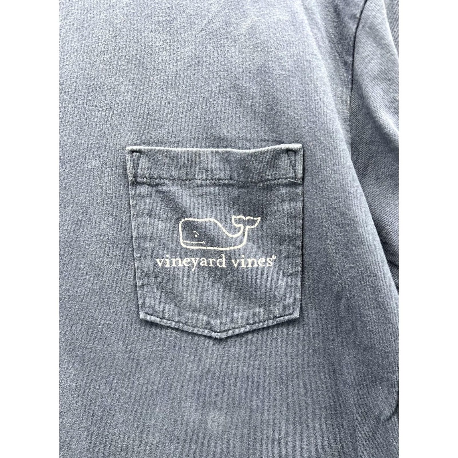 Vineyard Vines Vineyard Vines Shirt Mens Small Blue Long Sleeve Pocket Whale Logo Tee Tagless Descriptive Crew Neck Cotton Jersey Regular Fit Men’s Tee Shirt Size US S / EU 44-46 / 1 - 7 Thumbnail