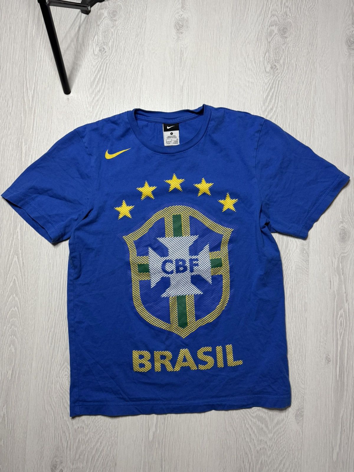 Vintage Vintage 90s Nike CBF Brazil Football White T-shirt Size US S / EU 44-46 / 1 - 2 Thumbnail