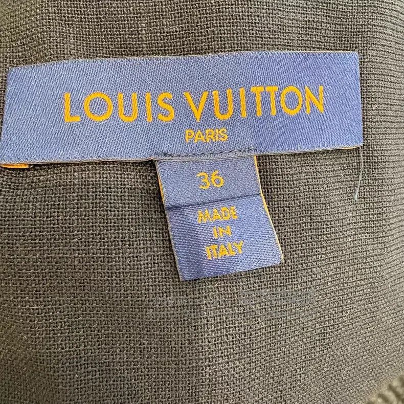 Louis Vuitton Louis Vuitton Old flower leather button show style brown j Size XS / US 0-2 / IT 36-38 - 7 Thumbnail