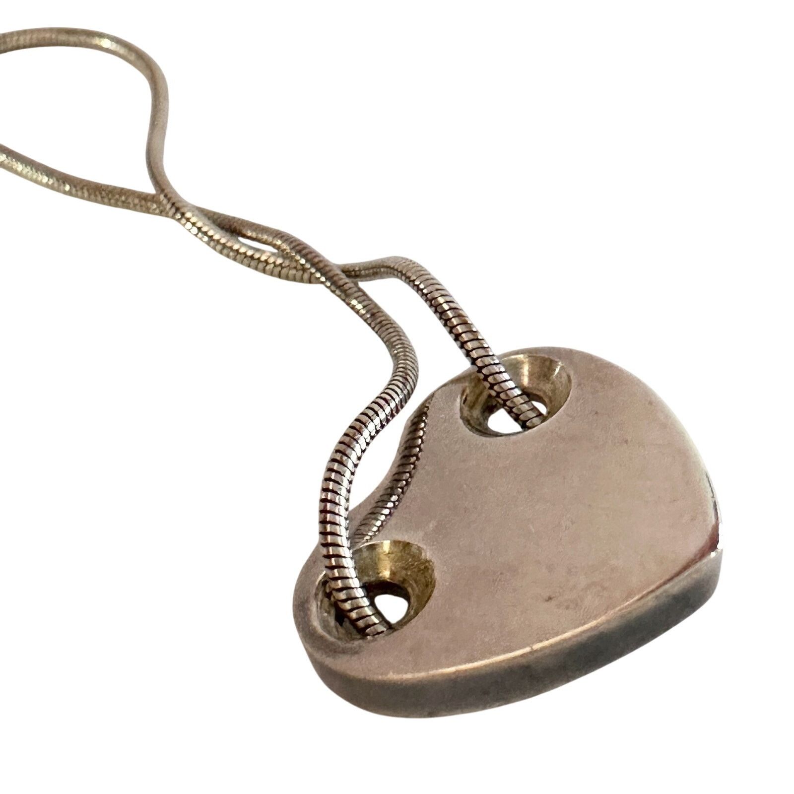Tiffany & Co. Tiffany and Co Threaded Heart Necklace Size ONE SIZE - 6 Thumbnail
