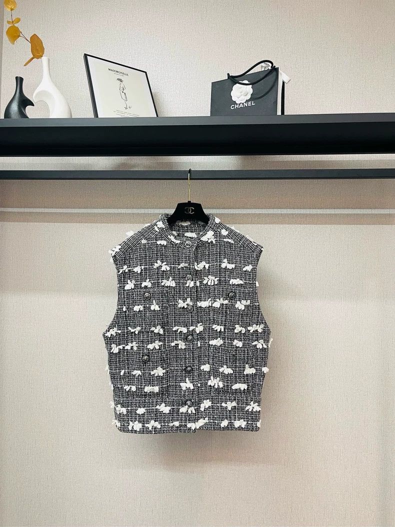 Chanel Black and White Bow Vest- DMC