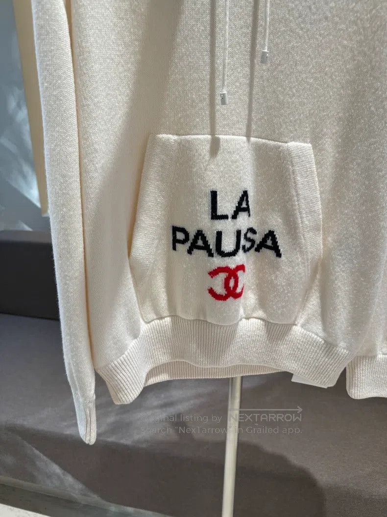 Chanel Chanel Cruise show white cashmere hooded sweater top sweat Size XXS / US 00 / IT 34 - 2 Thumbnail