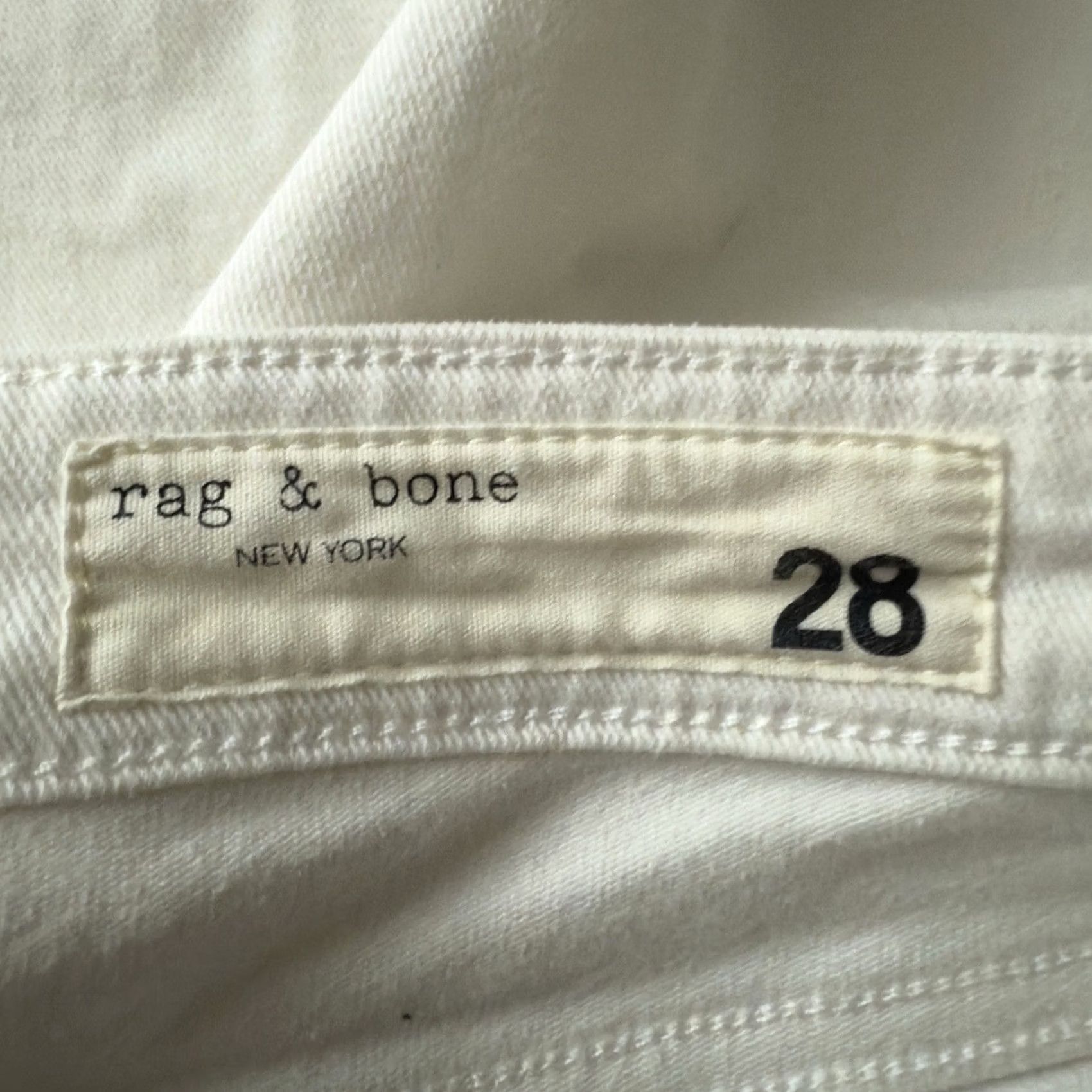Rag & Bone Rag & Bone Dre Low Rise Boyfriend Jeans White Womens Size 28x26 Size 28" / US 6 / IT 42 - 4 Thumbnail
