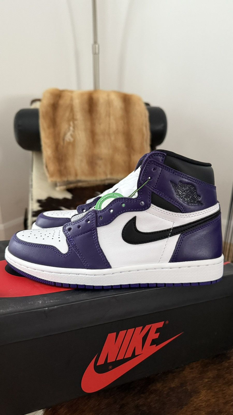 Jordan Brand Nike Air Jordan 1 Purple Court Size US 7 / EU 40 - 1 Thumbnail