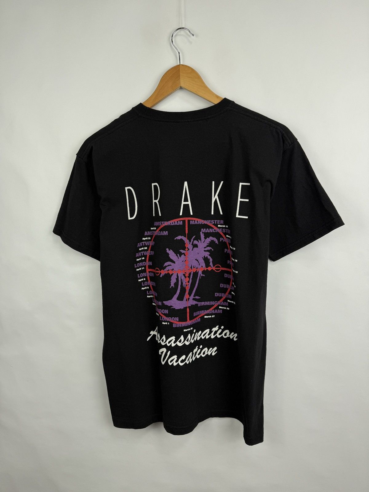 Drake 🇺🇸 2019 Drake Assassination Vacation Tour T-shirt Rare Retro Size US M / EU 48-50 / 2 - 7 Thumbnail
