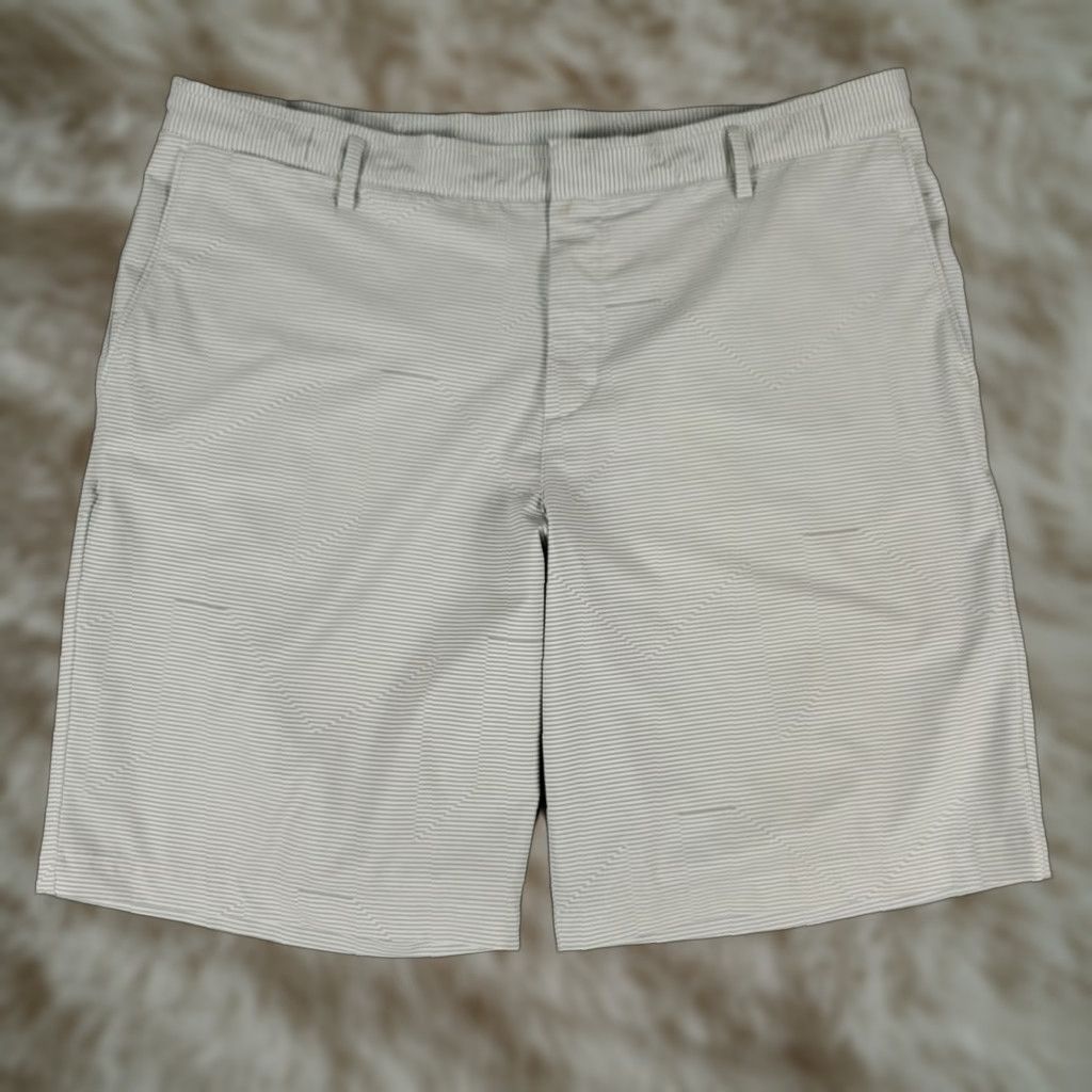 Nike Nike Shorts Mens 38 Gray Striped Swoosh Dri Fit Chino Flat Front Casual Golf Sportwear Flat Front 38 Mens Gray Nike Shorts Size US 38 / EU 54 - 1 Thumbnail