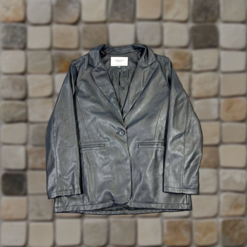 American Eagle Outfitters American Eagle Jacket Womens Medium Black Faux Leather Size M / US 6-8 / IT 42-44 - 1 Thumbnail