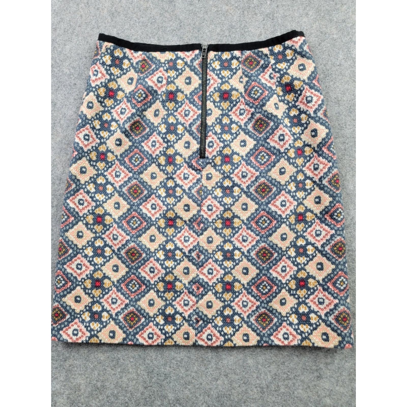 Loft LOFT Skirt Womens 00 Multicolor Geometric Pattern Lined Mini Casual Business Short Spring Summer Womens (00){" "}Geometric Pattern Size 24" / US 00 / IT 34 - 4 Thumbnail