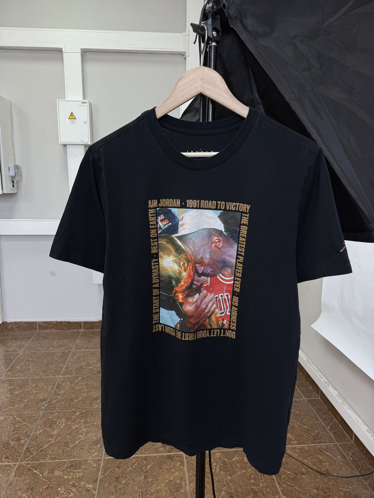 Jordan Brand 🇺🇸 Jordan 1991 Road To Victory T-Shirt Rare Retro USA Y2K Size US M / EU 48-50 / 2 - 1 Thumbnail