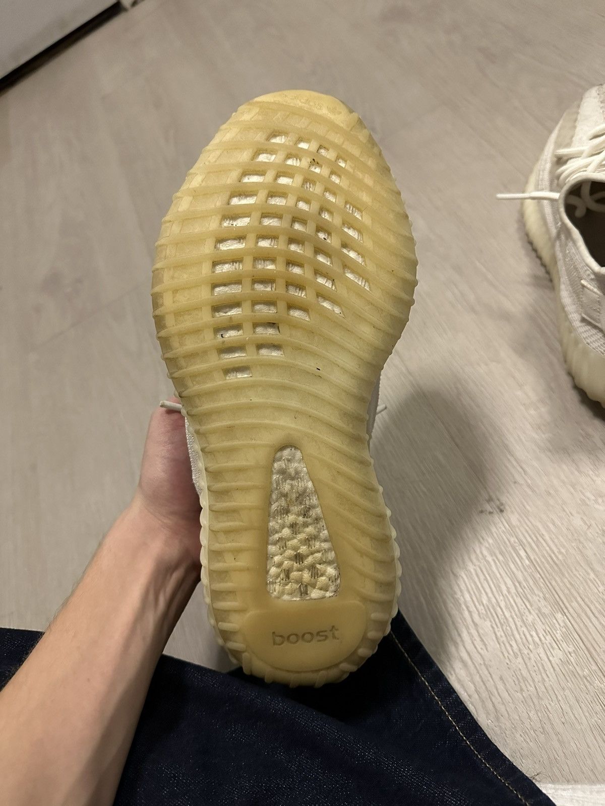 Adidas Yeezy 350 V2 Bone Size US 9.5 / EU 42-43 - 2 Thumbnail