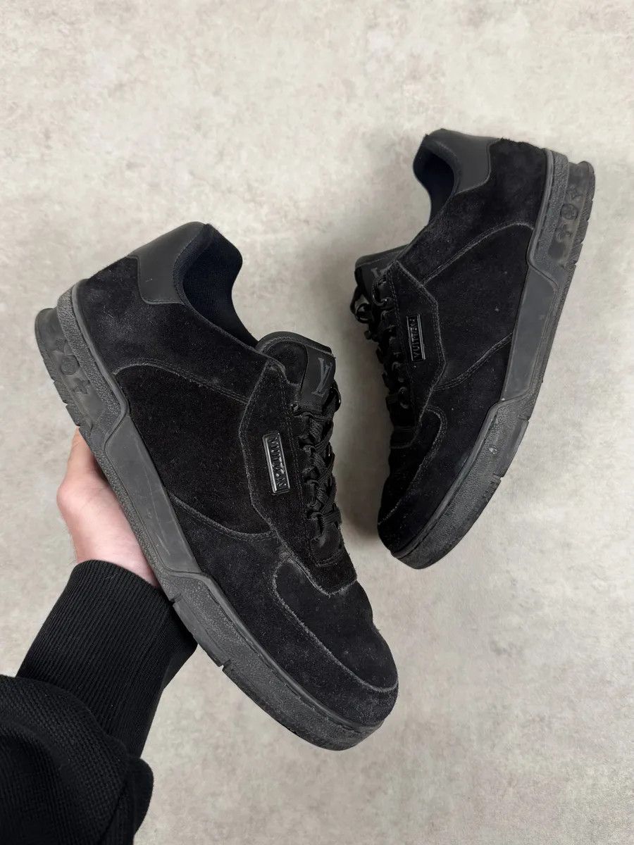 Louis Vuitton Louis Vuitton Trainer Black Exclu Employee Size US 9 / EU 42 - 1 Thumbnail