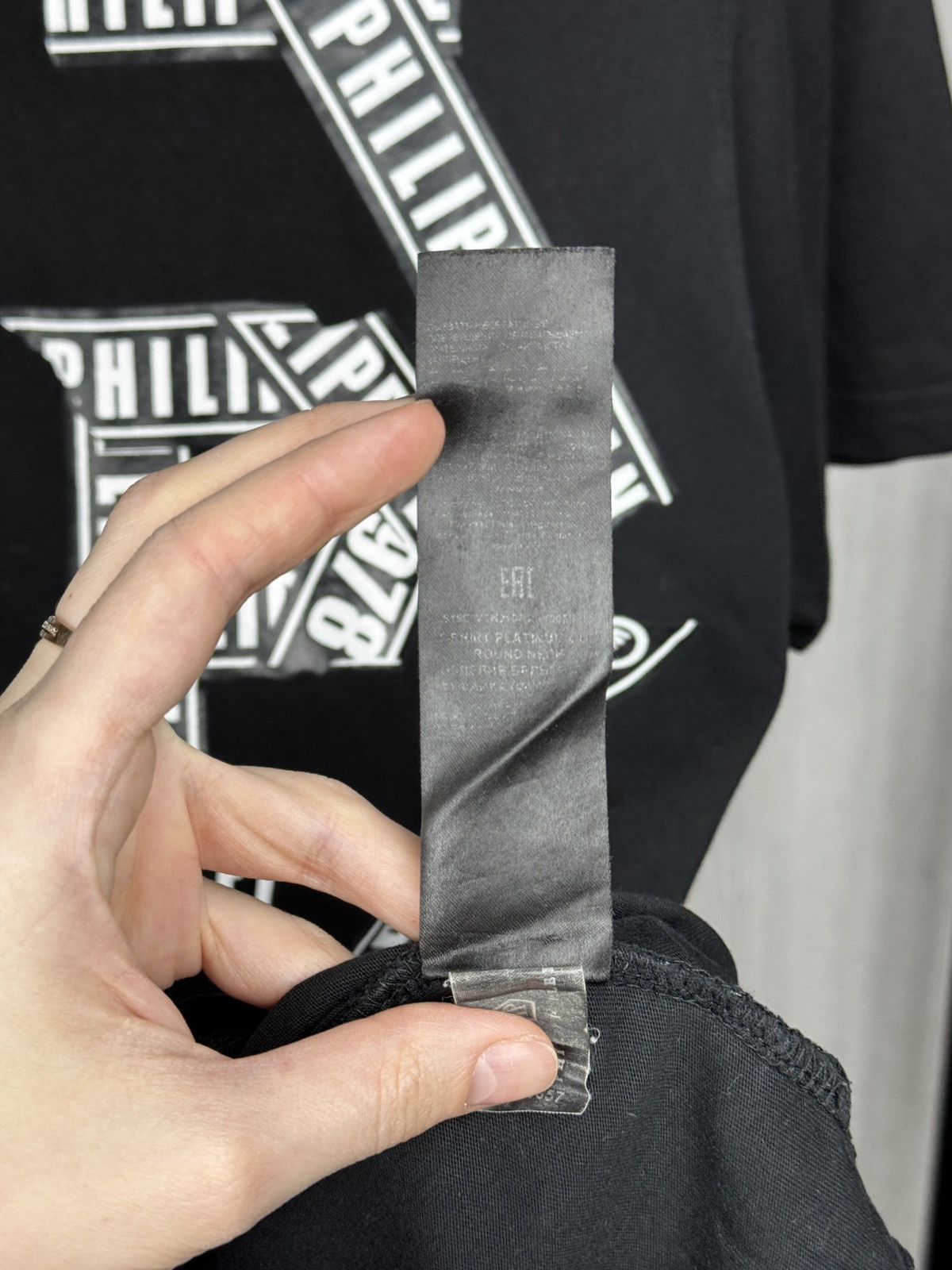 Philipp Plein Philipp Plein Platinum Cut Tape Logo Homme Black Tee Size US L / EU 52-54 / 3 - 13 Thumbnail