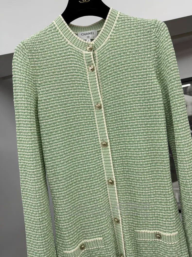 Chanel Chanel Avocado Green Knitted Cardigan coat Size S / US 4 / IT 40 - 2 Thumbnail