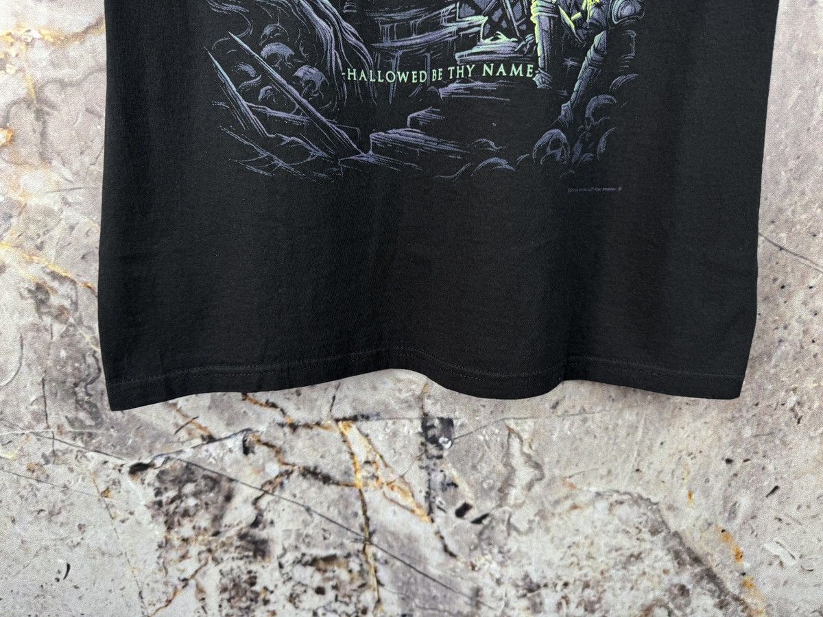 Iron Maiden Men’s Iron Maiden World Tour 2017 T-Shirt Size Medium Size US M / EU 48-50 / 2 - 16 Thumbnail