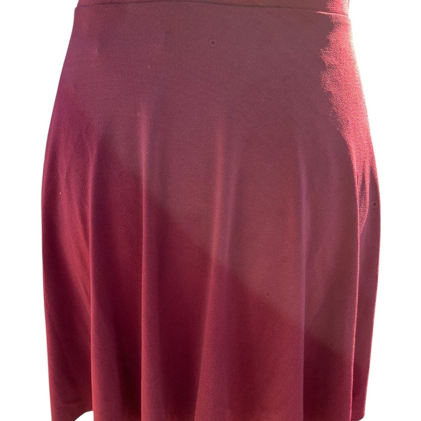 Urban Outfitters Urban Outfitters Kimchi Blue Asymmetrical Burgundy Skirt Size 26" / US 2 / IT 38 - 4 Thumbnail