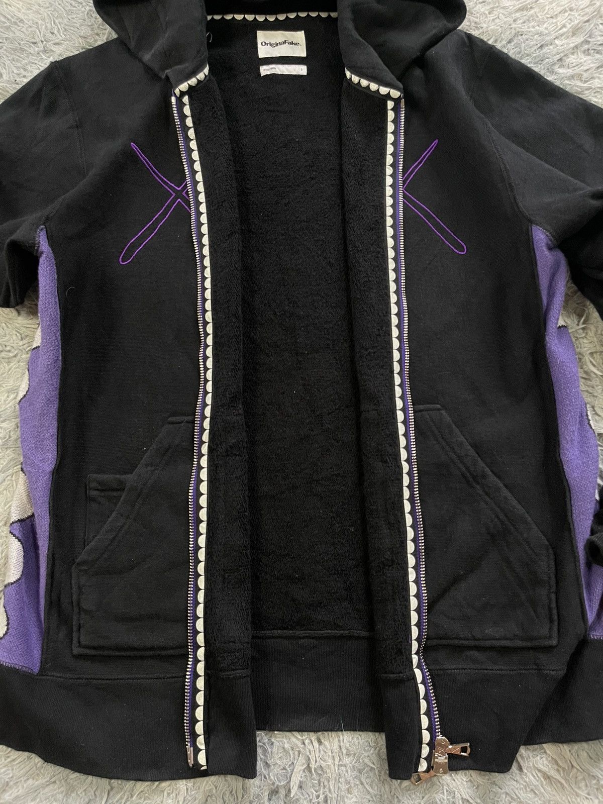 Original Fake Original Fake X KAWS X Invincible Hoodie (Limited Edition) Size US L / EU 52-54 / 3 - 6 Thumbnail