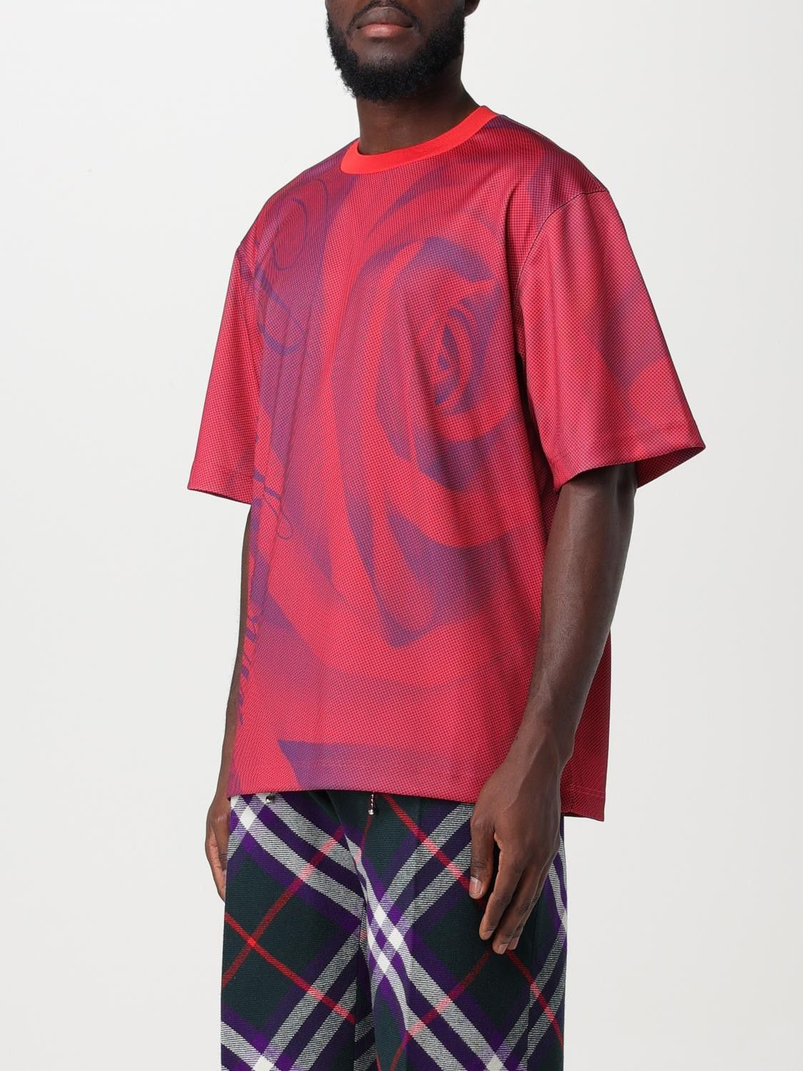 Burberry o1y0426 Crewneck T-Shirt in Red/Purple Size US L / EU 52-54 / 3 - 4 Thumbnail