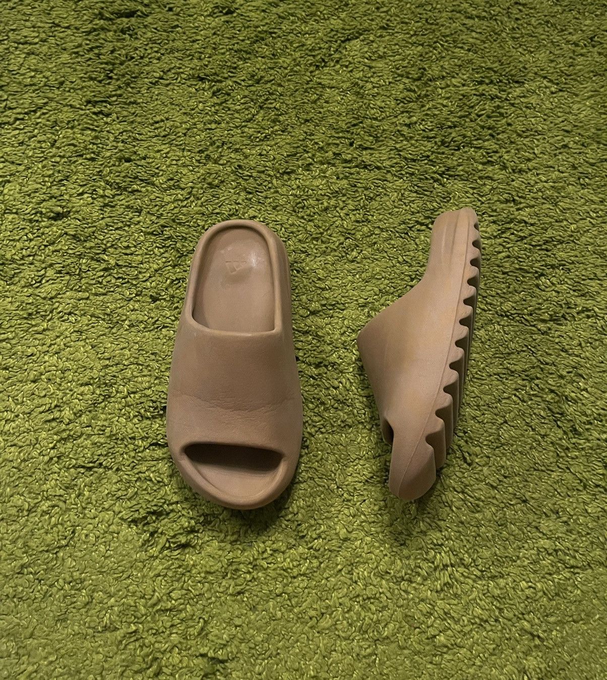 Yeezy Adidas x Kanye West bone slides